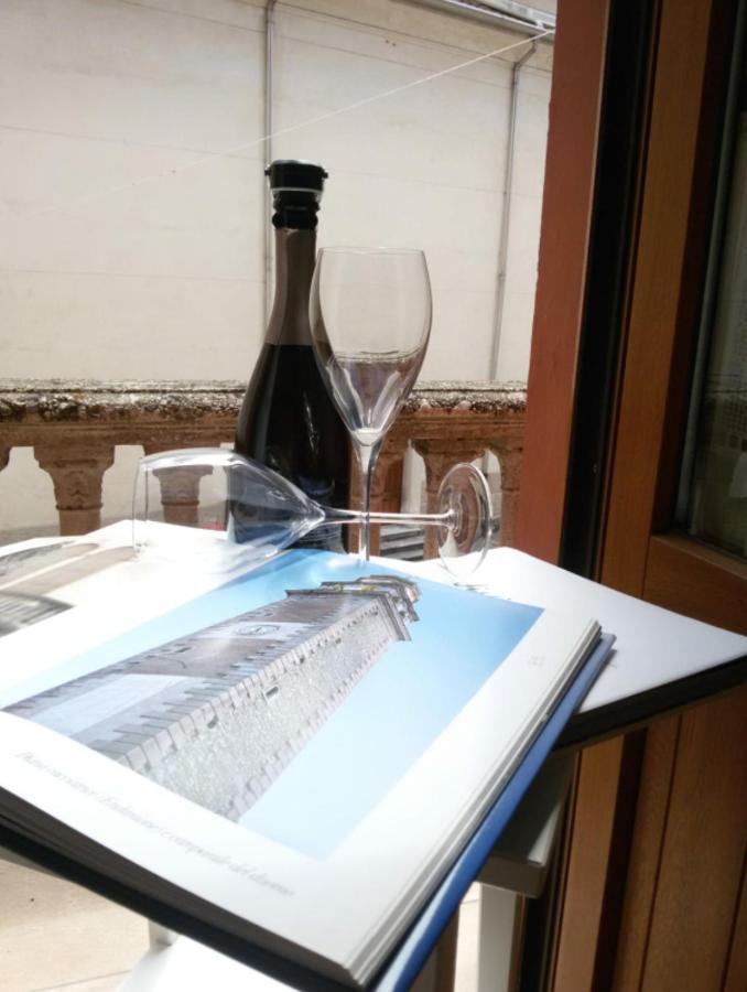 Casa Vacanza Piazza Marconi 발도비아데네 외부 사진