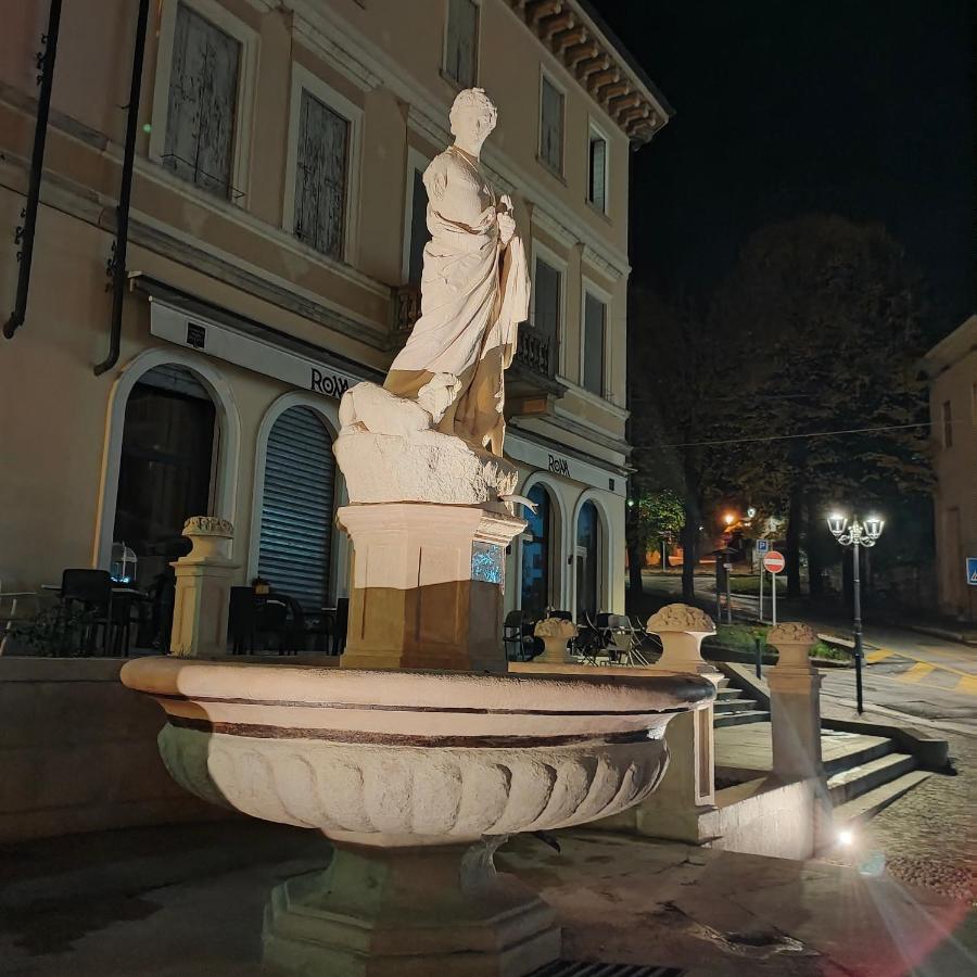 Casa Vacanza Piazza Marconi 발도비아데네 외부 사진